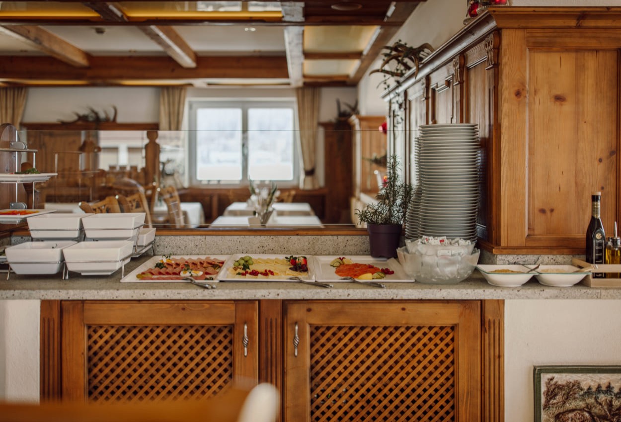 Reichhaltiges Frühstücksbuffet