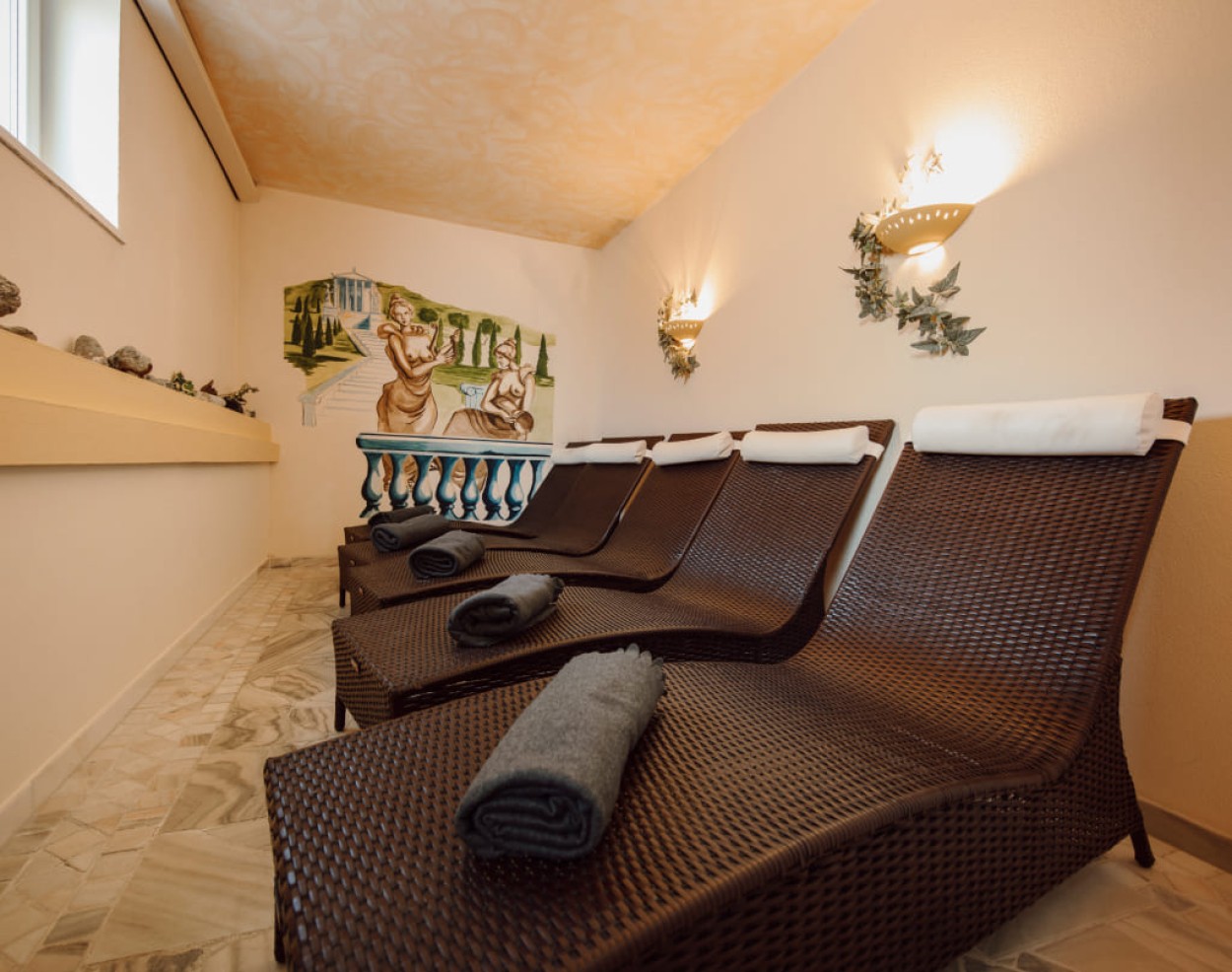 Liegebereich zum Ausruhen im B&B Hotel in Flachau