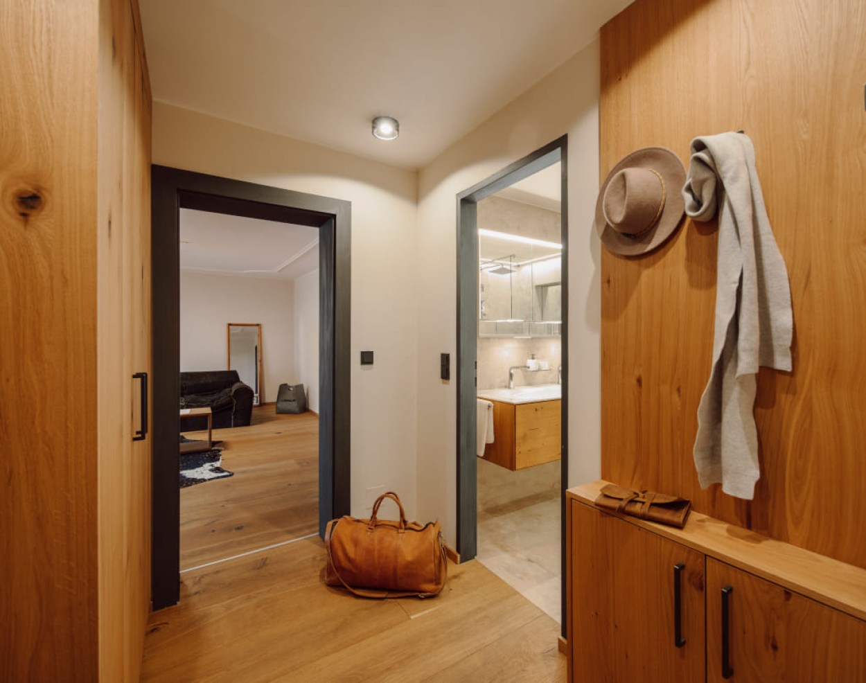 Suite im Obergeschoss: Flur in der Suite