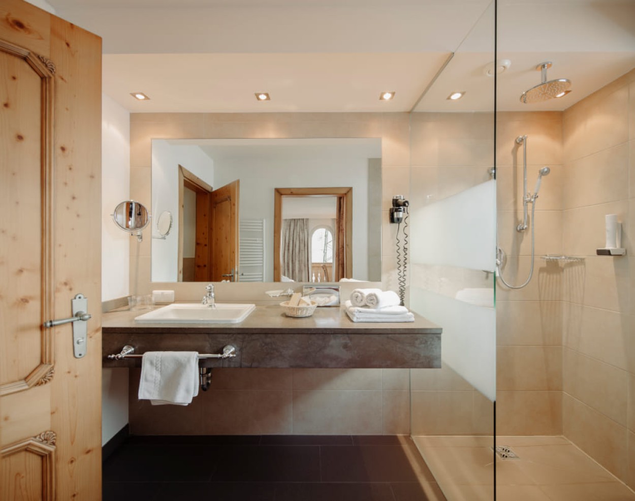 Badezimmer im 3-Sterne-Hotel in Flachau