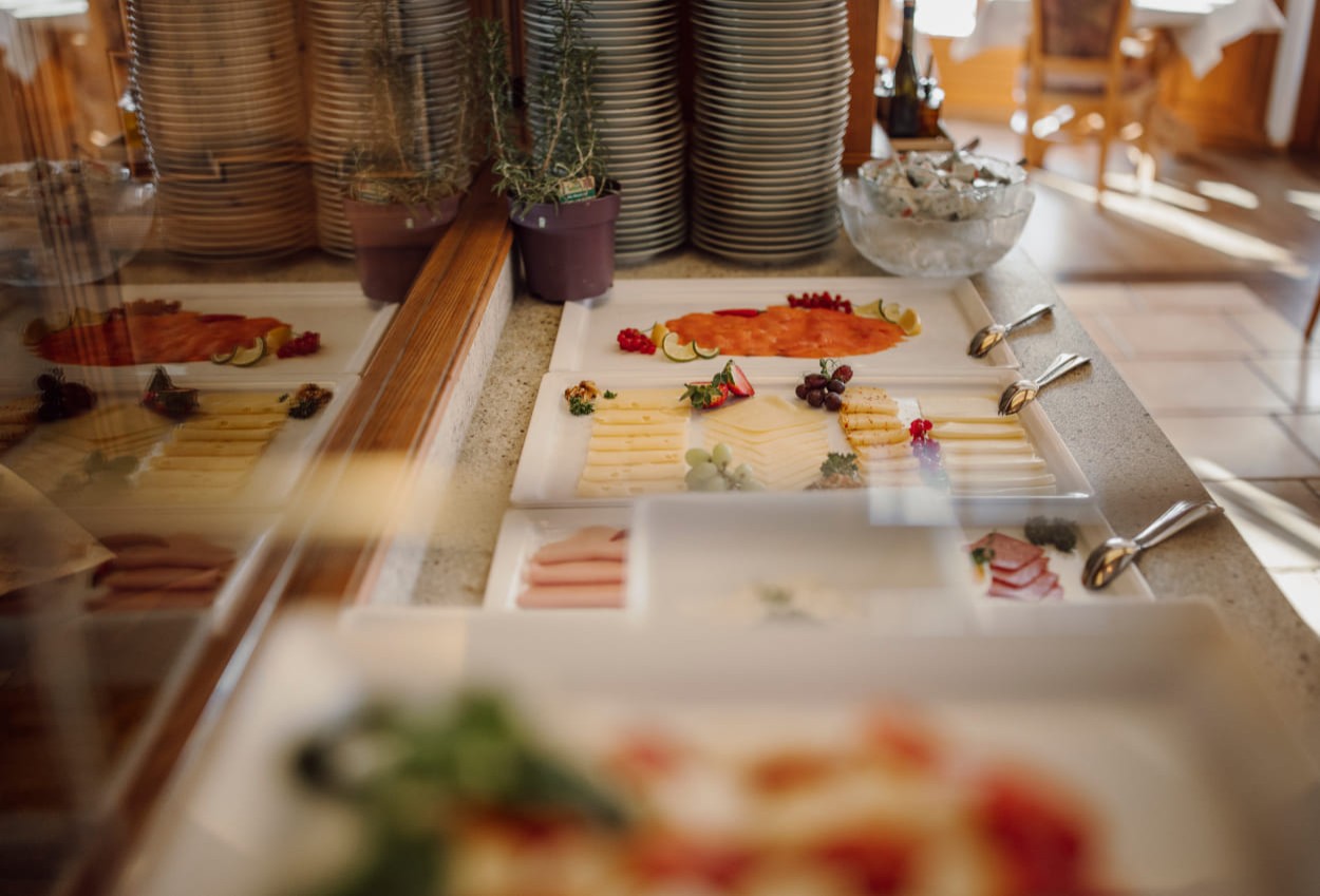 Das Frühstücksbuffet wird jeden Tag liebevoll für unsere Gäste vorbereitet.
