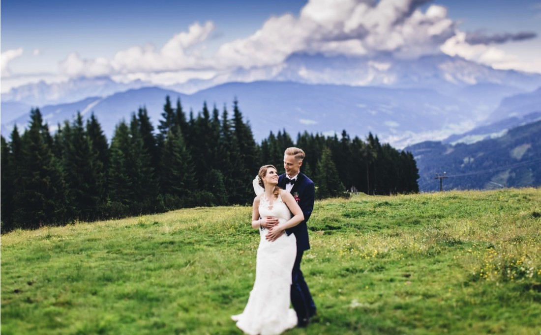 Brautpaar in den Bergen