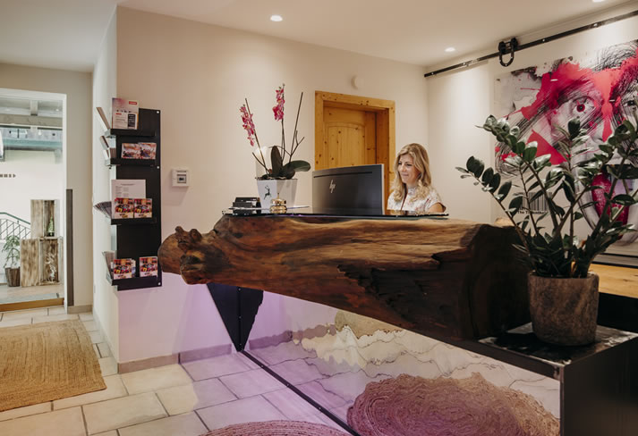 Rezeption Hotel Lisa