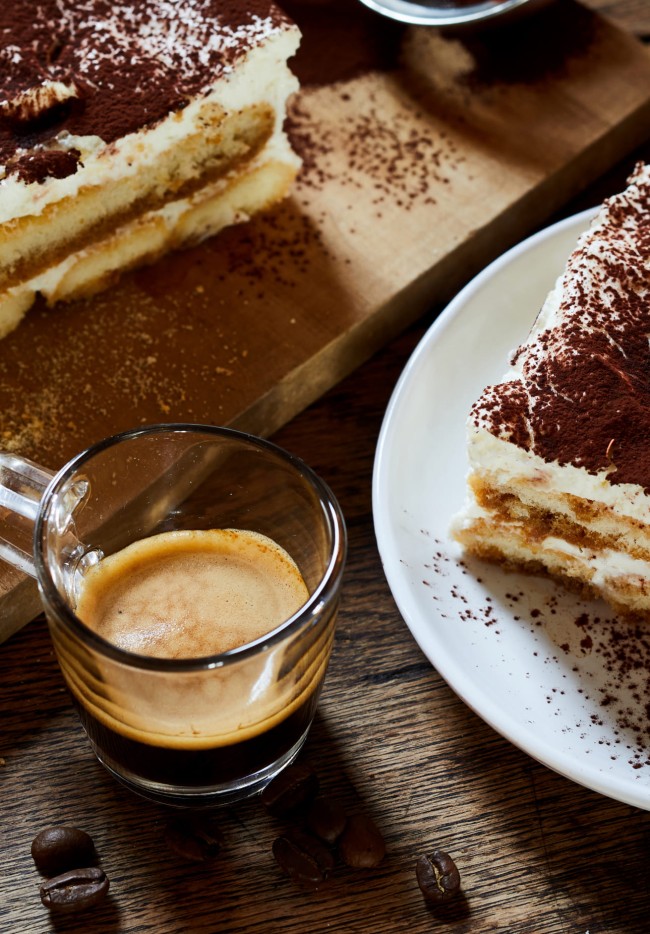 Kuchen und Kaffee am Nachmittag