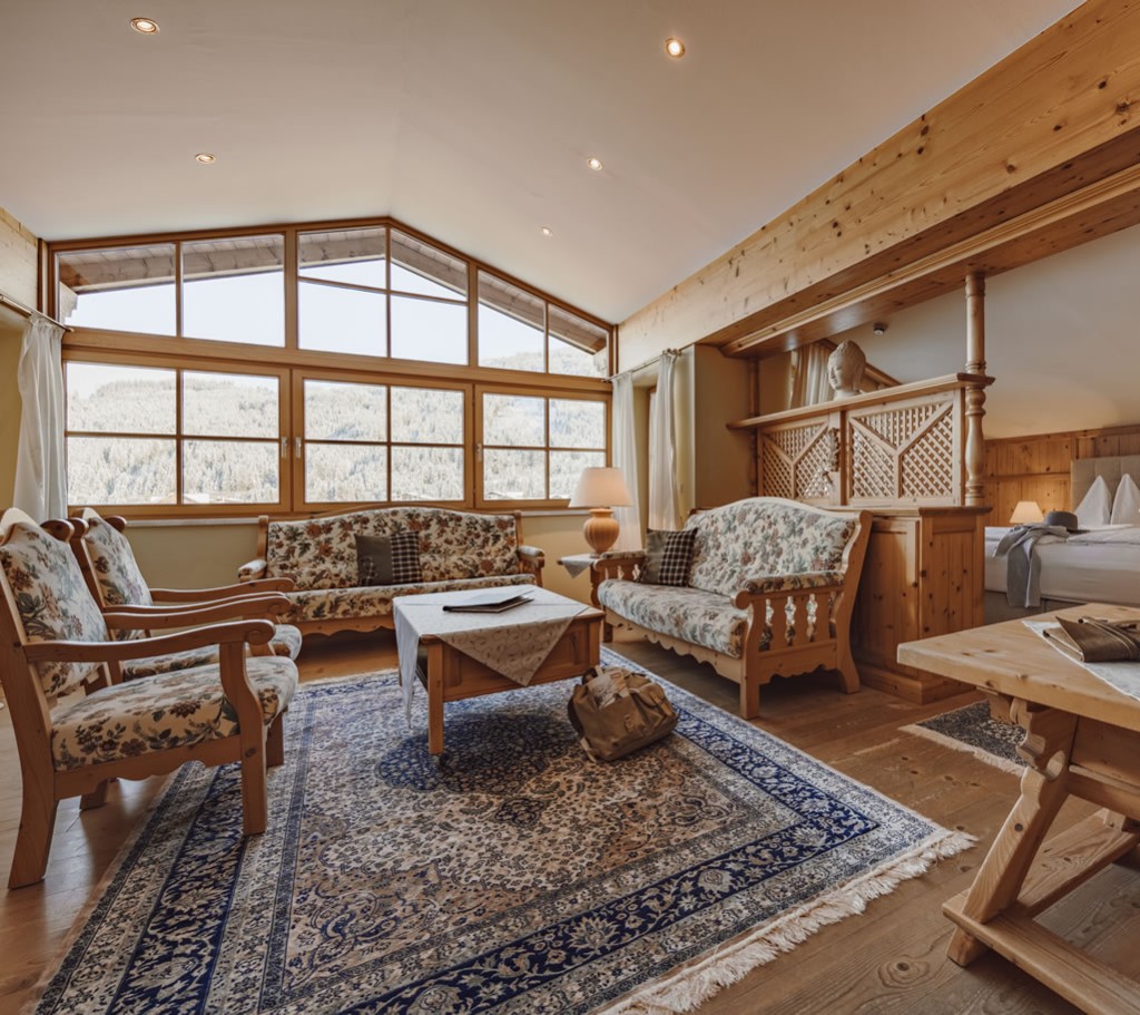 Geräumiger Wohn-/ Schlafbereich im Studio